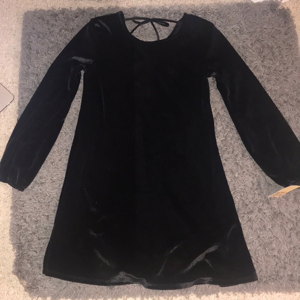 Harper Canyon plain black long dress